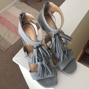 NWOT Chinese Laundry Tassel Heels